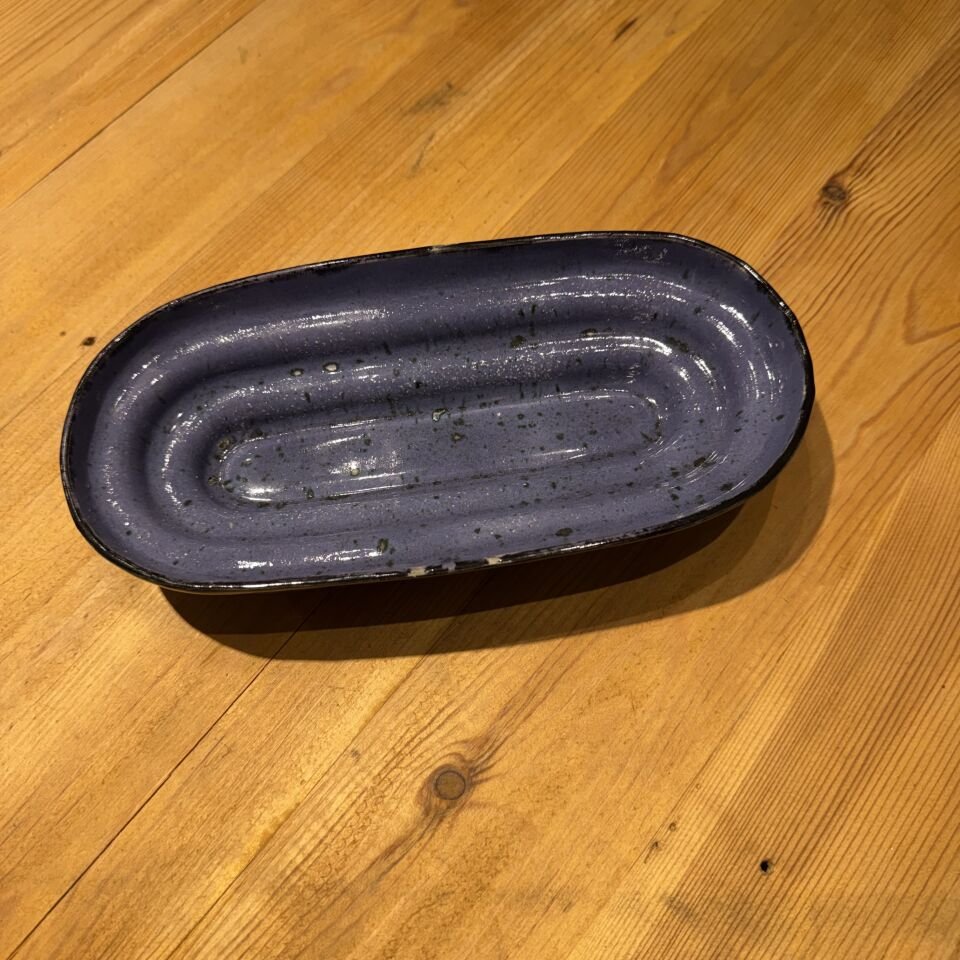 Mor Benekli Sunum Tabağı