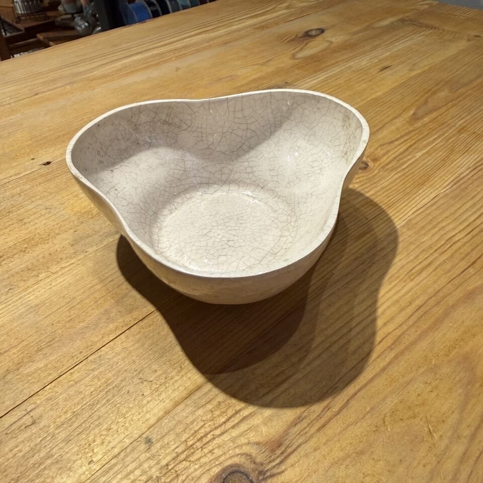 Gri Ton Asimetrik Tasarım Seramik Kase