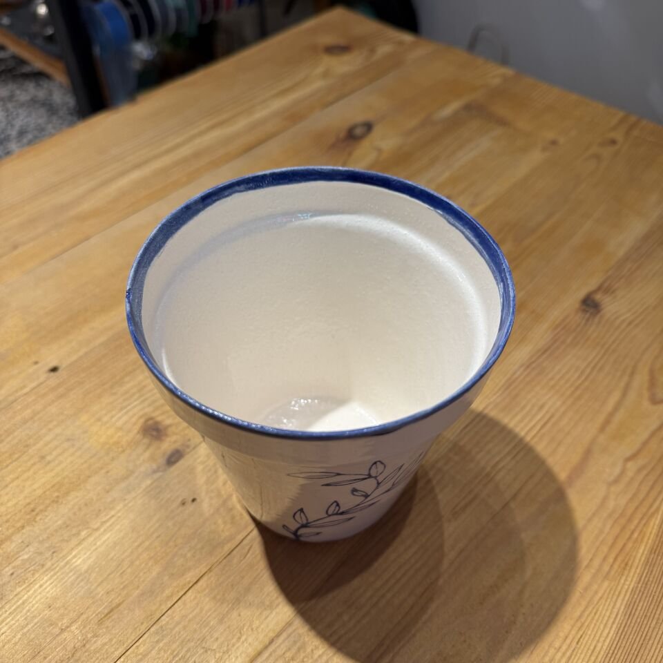 Mavi Yaprak Desenli Seramik Saksı