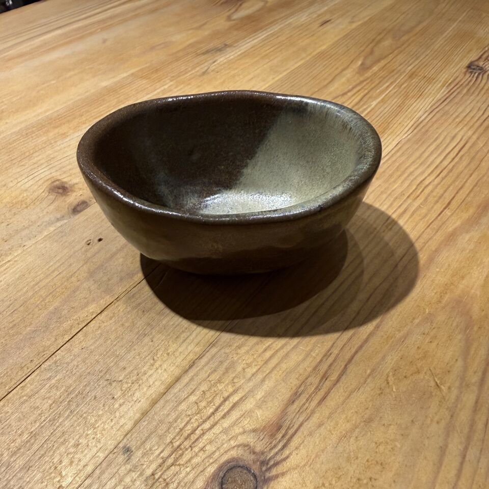 Mat Kahve Asimetrik Seramik Kase