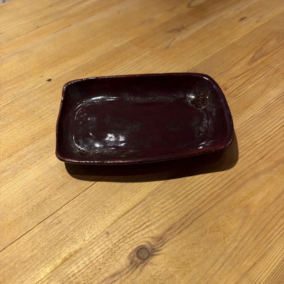 Bordo Renk Seramik Tabak